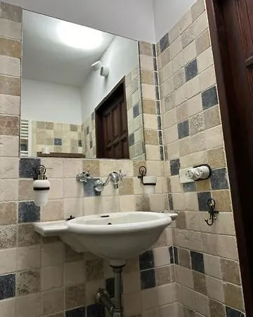 Vinto House Civita 3*
